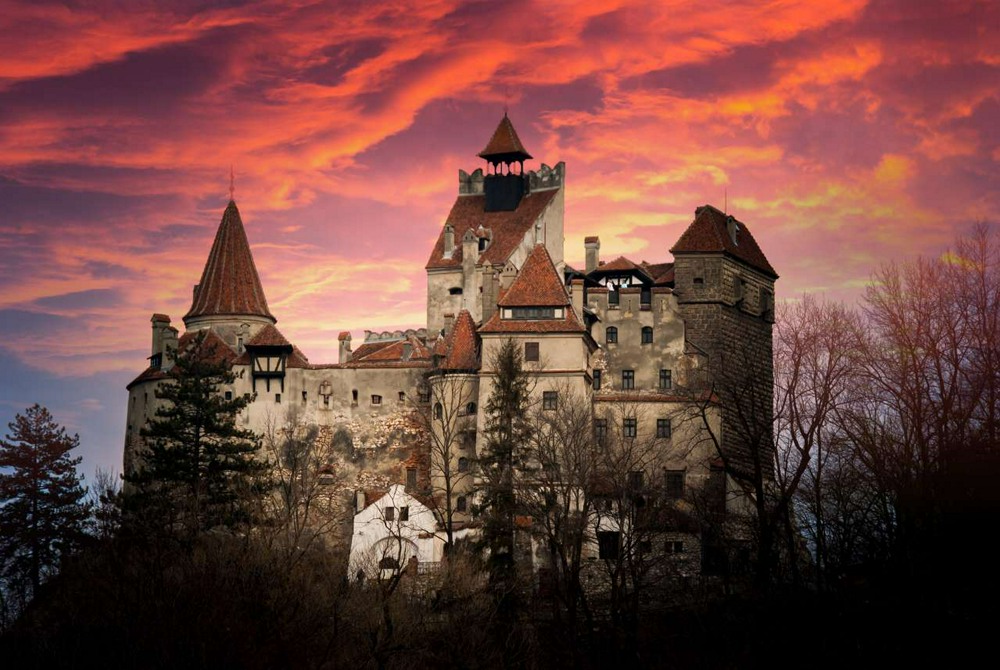 🧙‍♀ Містична Трансильванія. В гості до Венздей та Дракули🦇